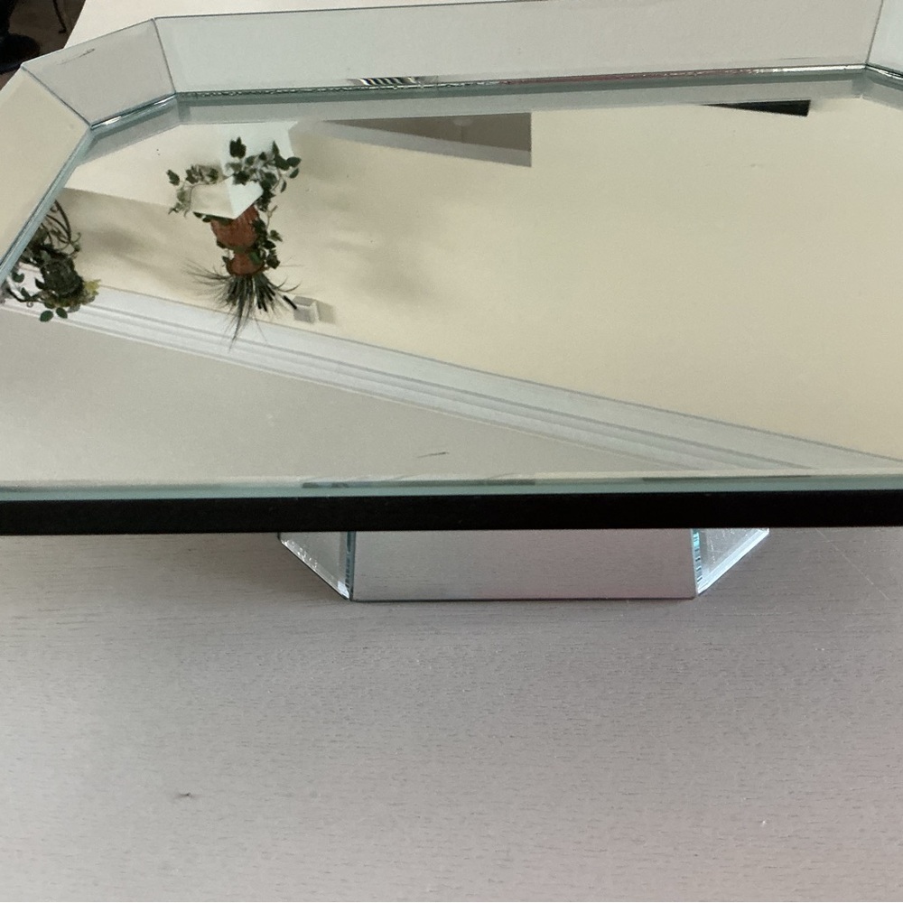 Allure Octagonal Mirror Tray - Picture 5 of 6